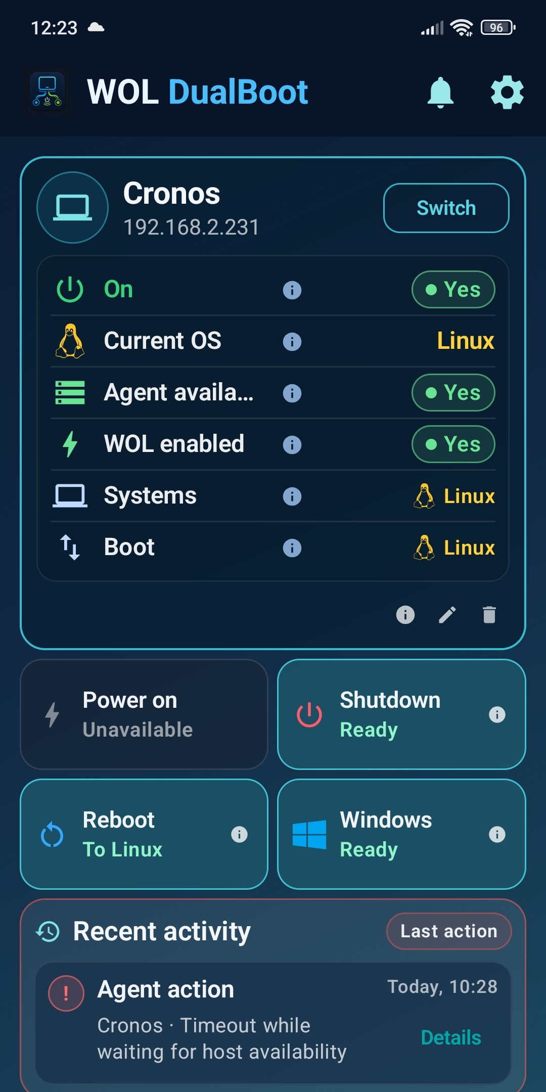 Pantalla principal de la app Android WOL DualBoot con estado del equipo y acciones rápidas.